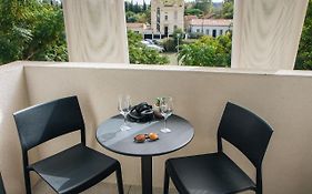 Twenty Business Flats Beziers